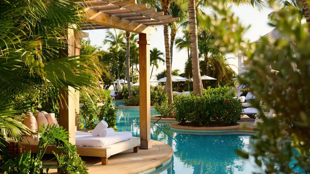 luxury hotels in nassau bahamas