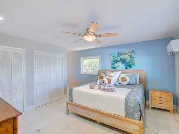 luxury villa bedroom