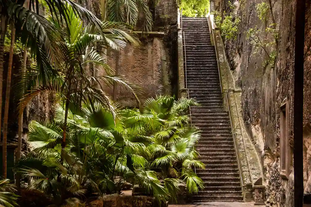 queens staircase nassau 1 queens staircase nassau 1