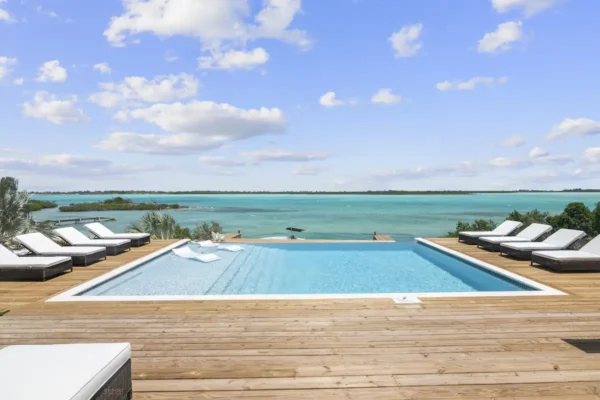 villa exuma pool